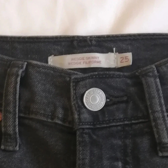 Levi's Wedgie Skinny High Rise Ankle Jeans in Jet Pack Gray Black 25 - Picture 13 of 16